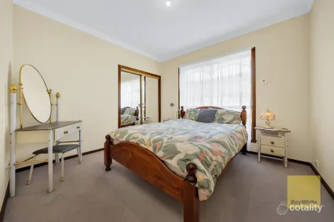 Property photo of 2 Gray Court St Albans VIC 3021