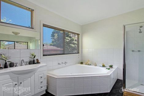 Property photo of 25 Moncoe Street Boronia VIC 3155
