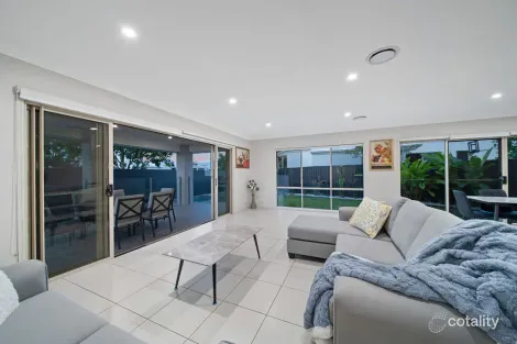 Property photo of 123 Grand Parade Parrearra QLD 4575