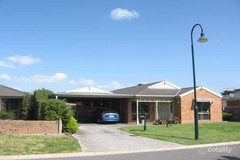 19 Saintly Gr, Berwick, VIC 3806