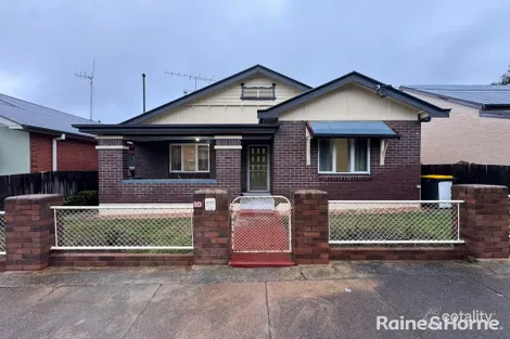 10 Arnheim St, Goulburn, NSW 2580
