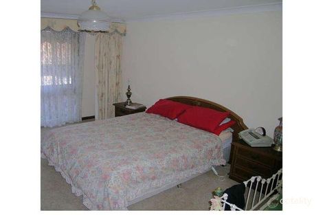 Property photo of 14 Barnes Crescent Menai NSW 2234