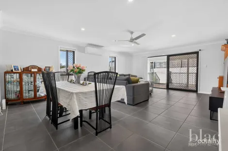 Property photo of 26 Sewells Circuit Spring Mountain QLD 4300