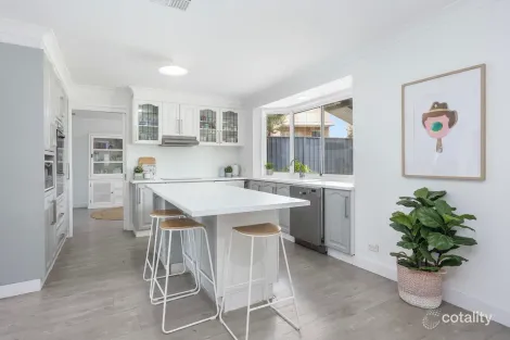 Property photo of 11 Berwick Place Menai NSW 2234