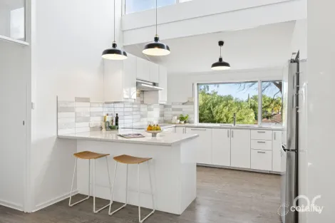 Property photo of 14 Barramundi Drive Hallett Cove SA 5158