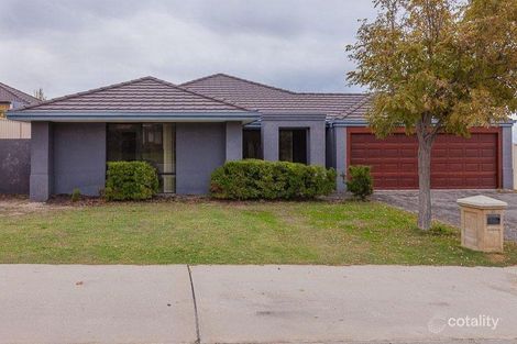 16 Lynnburn Pass, Carramar, WA 6031