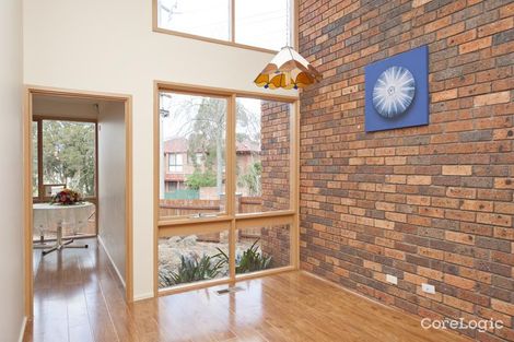 Property photo of 32 Whittens Lane Doncaster VIC 3108