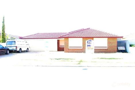 101 Berkley Rd, Marangaroo, WA 6064