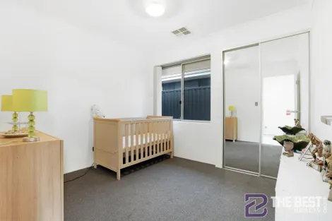 Property photo of 5 Nesbit Drive Haynes WA 6112