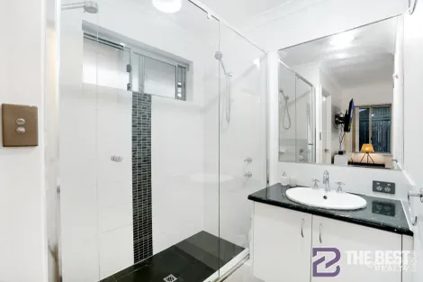 Property photo of 5 Nesbit Drive Haynes WA 6112