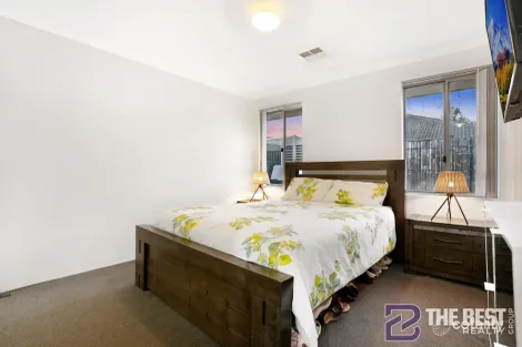 Property photo of 5 Nesbit Drive Haynes WA 6112