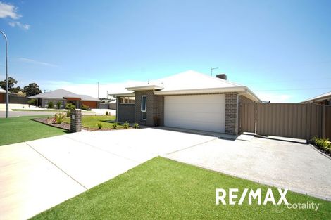 Property photo of 1 Thane Court Lloyd NSW 2650