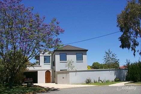 2 Cedus Pl, Menora, WA 6050