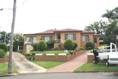 Property photo of 19 Calla Grove Pendle Hill NSW 2145