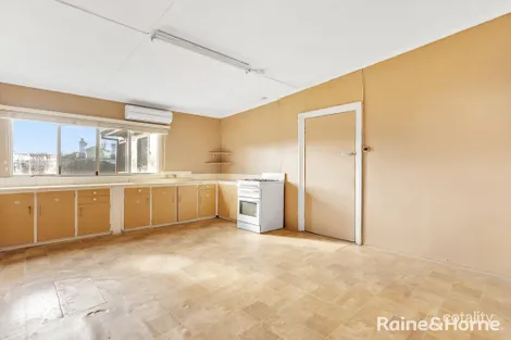 Property photo of 103 Seymour Street Bathurst NSW 2795