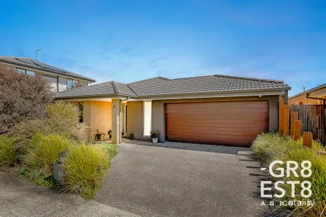 3 Strickland St, Cranbourne West, VIC 3977