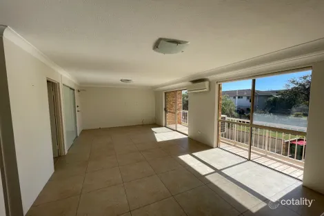 Property photo of 4/45 Back Street Biggera Waters QLD 4216