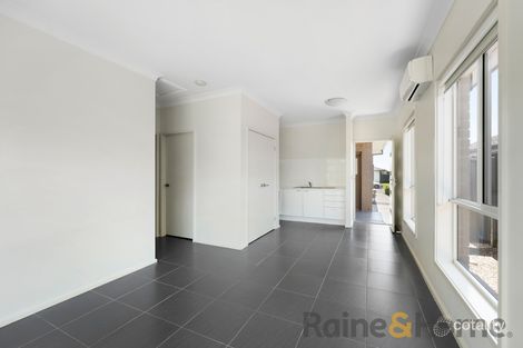 Property photo of 25 Golden Wattle Avenue Gregory Hills NSW 2557