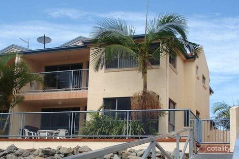 Property photo of 2/7 Edgewater Close Yamba NSW 2464