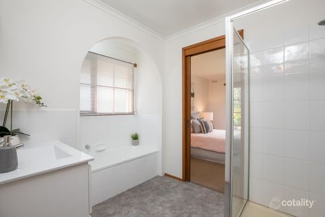 Property photo of 17 Salisbury Avenue Newington VIC 3350