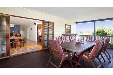 Property photo of 34 Radius Street Wynnum QLD 4178