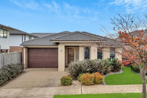 3 Hut Rd, Clyde North, VIC 3978