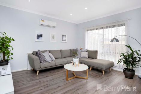 Property photo of 26 Lawn Crescent Braybrook VIC 3019