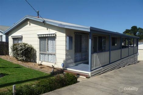 9 Mist St, Lakes Entrance, VIC 3909