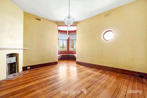 Property photo of 1/29 Marine Parade St Kilda VIC 3182