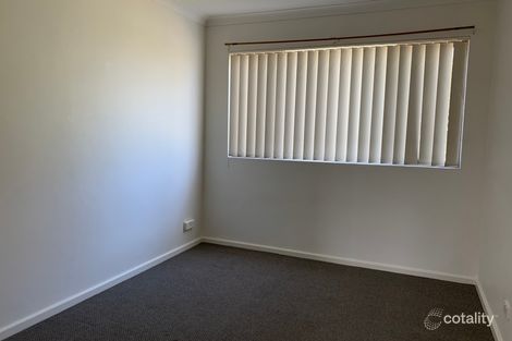 Property photo of 2/7 Windle Street Lake Illawarra NSW 2528