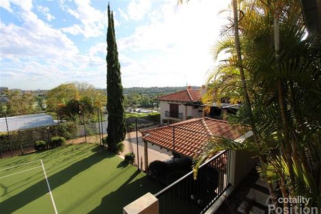 33 Dauphin Tce, Highgate Hill, QLD 4101