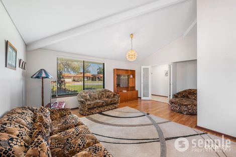 Property photo of 11 Fowler Row Leeming WA 6149