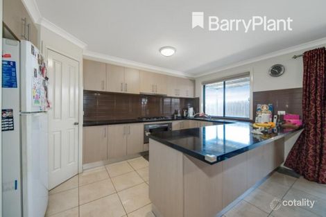 Property photo of 19 Licodia Drive Pakenham VIC 3810