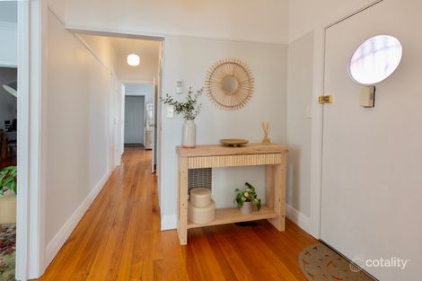 Property photo of 11 Hawthorn Avenue Belmont VIC 3216
