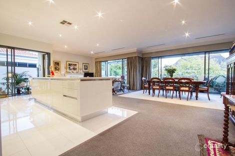 Property photo of 2/105 Bindaring Parade Claremont WA 6010