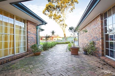 Property photo of 8 Toorak Close St Johns Park NSW 2176