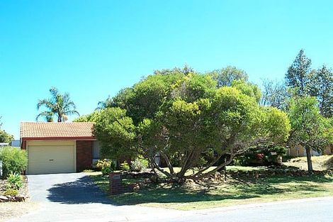 4 Dolphin Way, Beldon, WA 6027