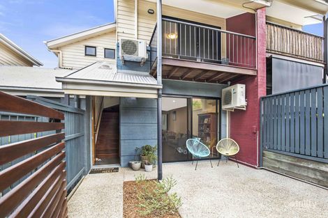 Property photo of 80 Beatrice Street Taringa QLD 4068