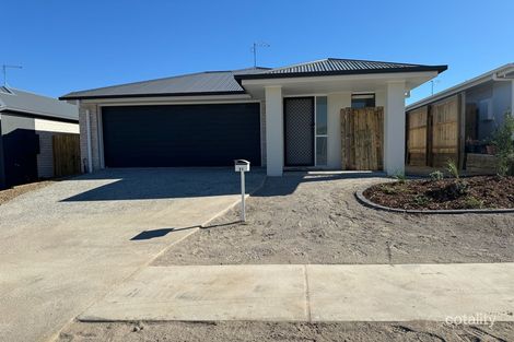 31 Royal St, Park Ridge, QLD 4125