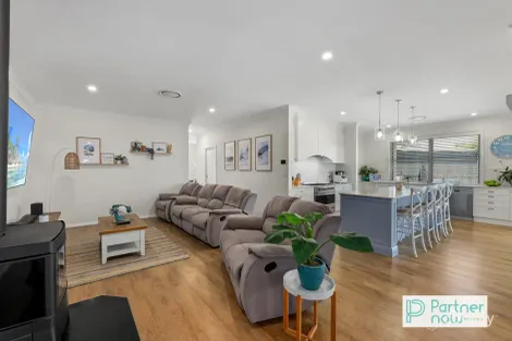 Property photo of 22 Matilda Place Hillvue NSW 2340