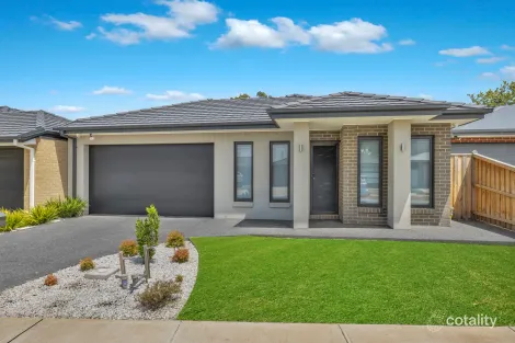 28 Rica Rd, Pakenham, VIC 3810