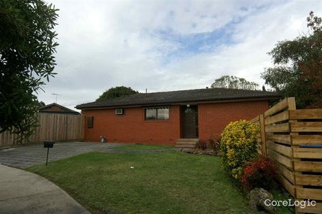 Property photo of 11 Whitestone Court Endeavour Hills VIC 3802