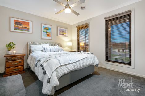 Property photo of 36 Zenith Road Beveridge VIC 3753