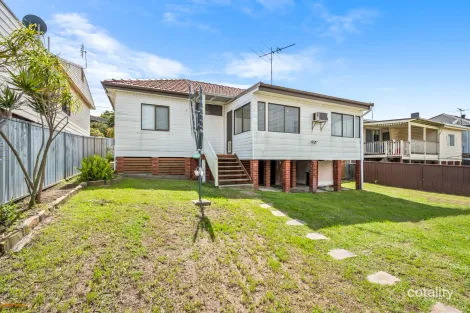 Property photo of 38 Chief Street Belmont North NSW 2280
