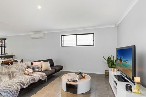 Property photo of 15 Scales Lane Burnside Heights VIC 3023