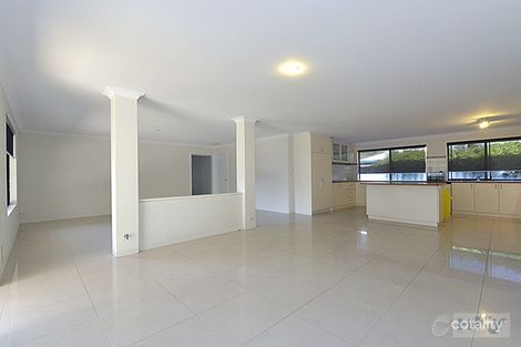 Property photo of 32 Carwoola Circle Carramar WA 6031
