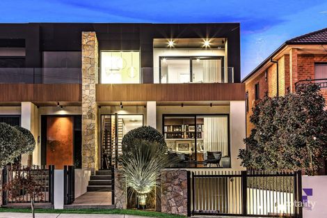 160 Wilbur St, Greenacre, NSW 2190