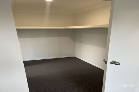 Property photo of 93 Dysart Drive Holmview QLD 4207