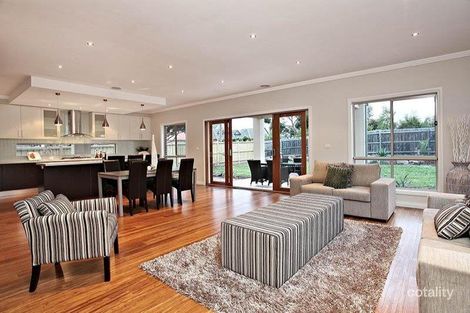 Property photo of 1 Wolviston Avenue Hillside VIC 3037