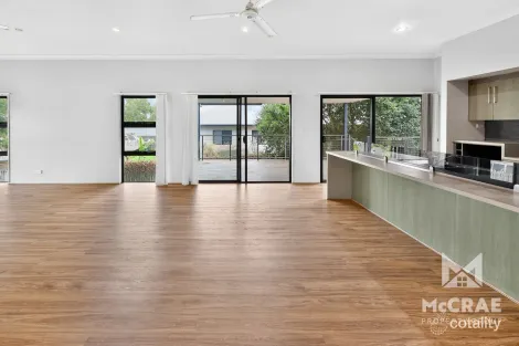Property photo of 14 Fairway Drive Bowen QLD 4805